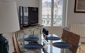Appartement F3 au balcon de la Place du Martroi